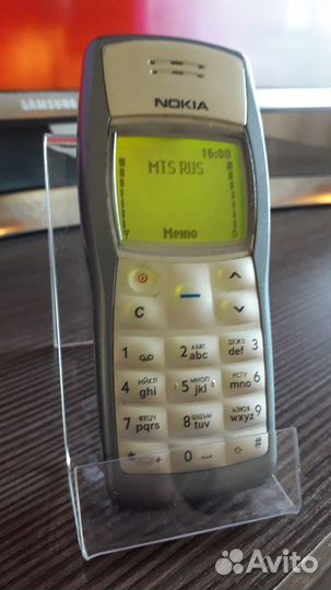 Телефон Nokia 1100