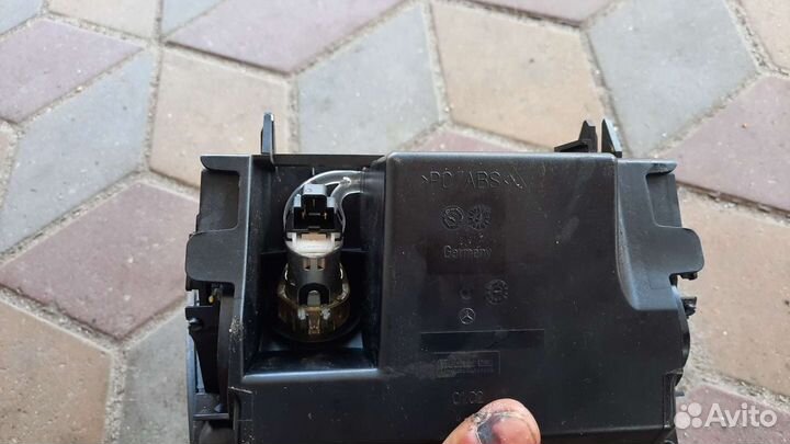 Пепельница в авто mercedes w211