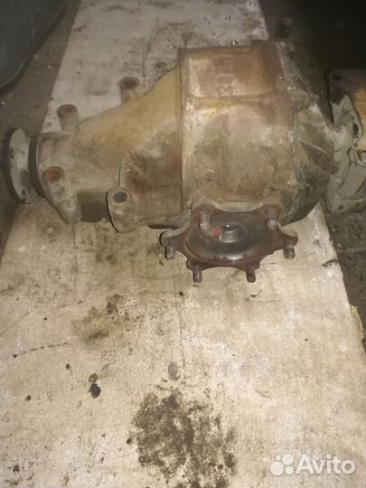 Продам редуктор 8 дюйм от Crown gs131