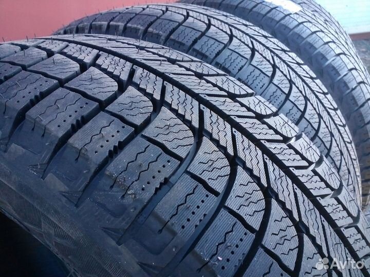 Michelin X-Ice Snow 245/35 R21 96H