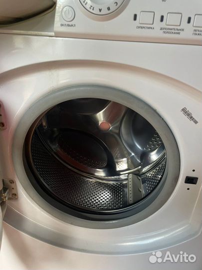 Стиральная машина Indesit на запчасти или ремонт