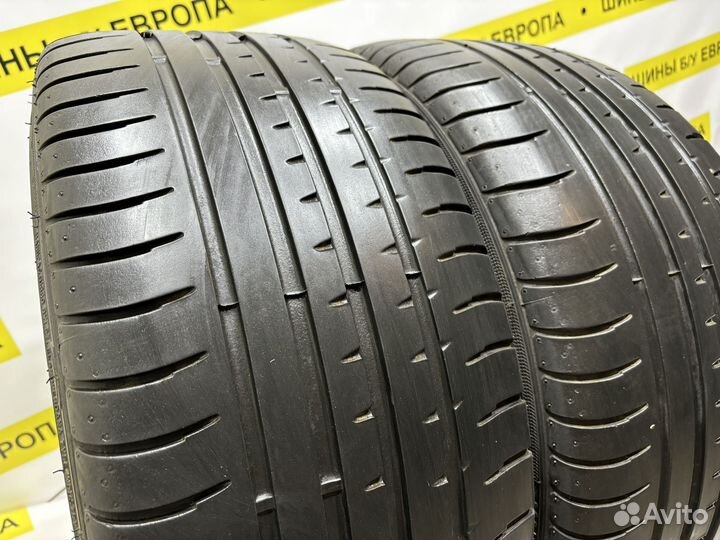 Accelera PHI-R 235/35 R19 W