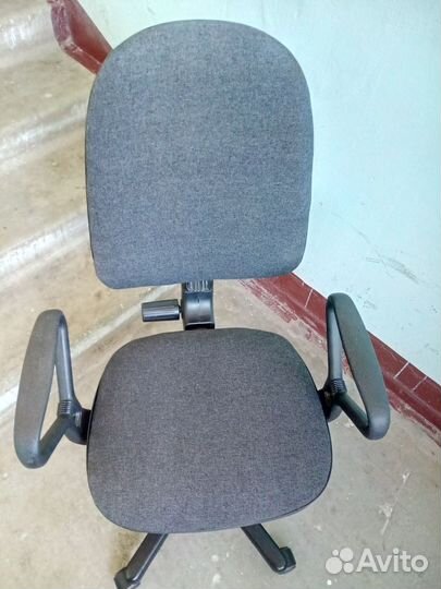 Компьютерное кресло