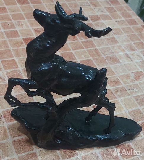 Олень чугунное литье