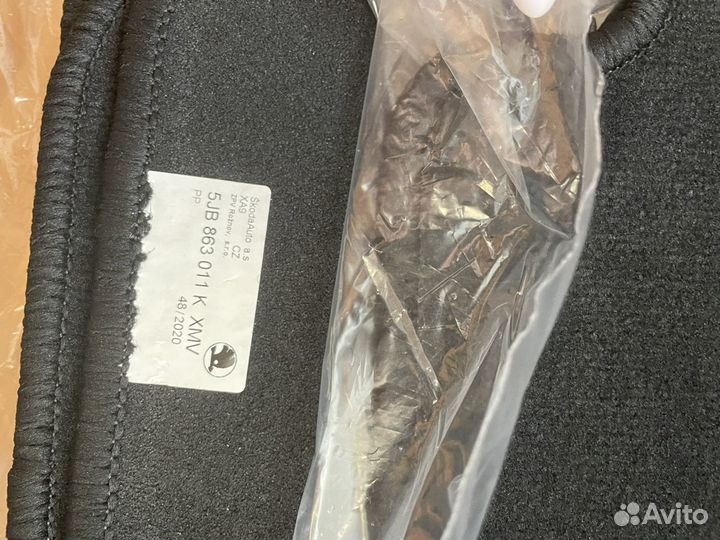 Коврики велюровые на Skoda Rapid