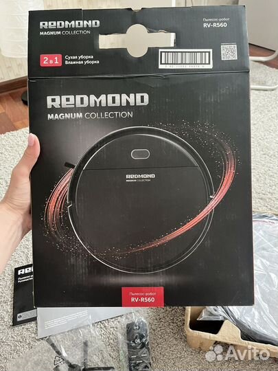 Робот пылесос redmond rv r560