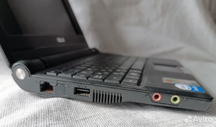 Asus EEE PC 4g 7