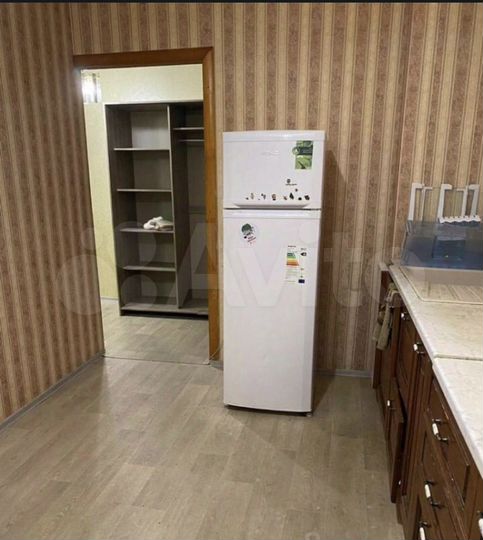 2-к. квартира, 60 м², 4/10 эт.