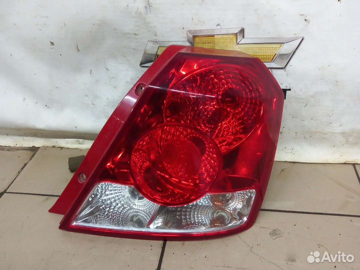 Задний правый фонарь Шевроле Авео Т200 хэтчбек