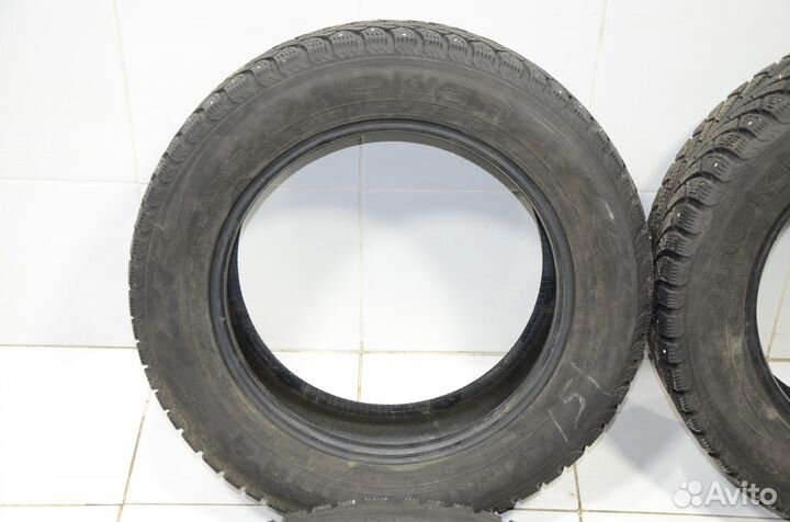 Nokian Tyres Hakkapeliitta 4 205/60 R16 92T