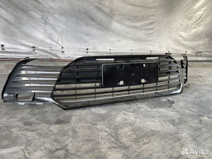 Решетка на camry 70