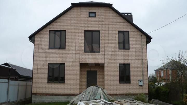 Дом 188,5 м² на участке 5,1 сот.