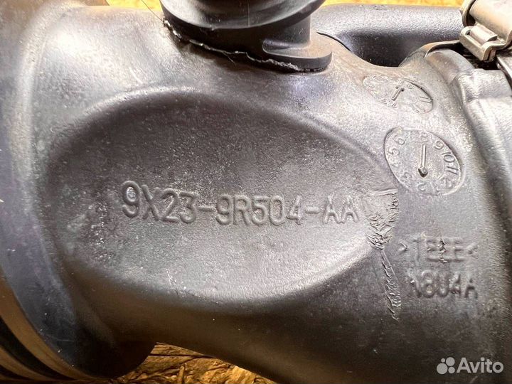 Патрубок воздушного фильтра Jaguar XF 5.0 09-15