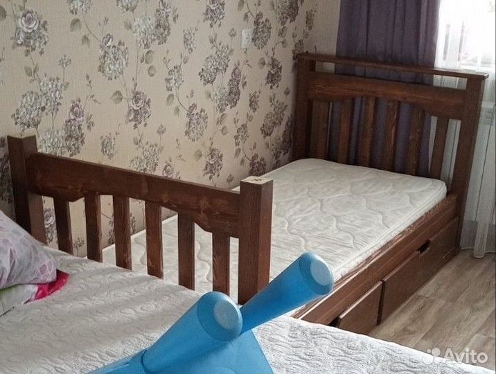 Детская двухъярусная кровать