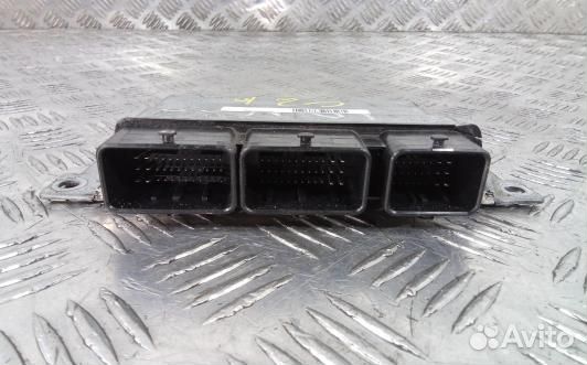 Блок управления двигателем dacia sandero 2 (JDN28P