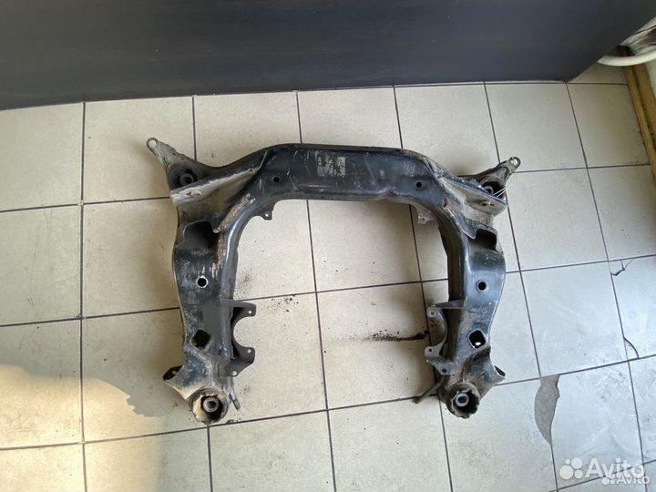 Балка (подрамник) передняя Audi А4 Б5