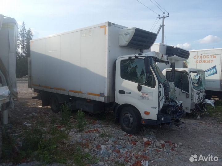 Hino 300 (Dutro), 2021