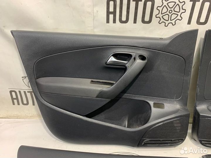 Карты дверей (обшивки) Volkswagen Polo sedan (MK5)