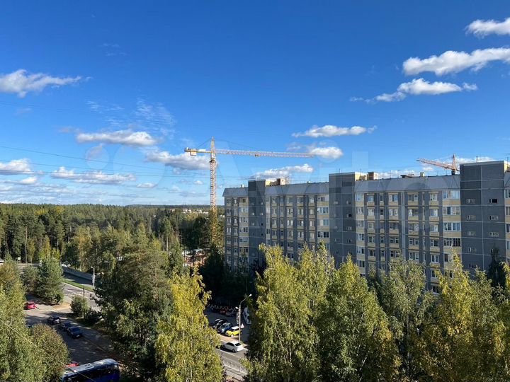 2-к. квартира, 49 м², 9/9 эт.