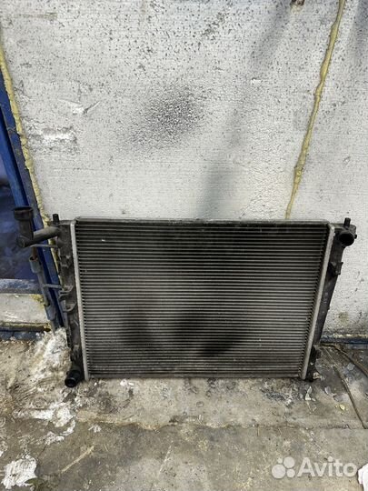 Радиатор охлаждения hyundai i30 1.4-1.6 мт