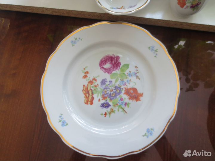 Столовый сервиз 