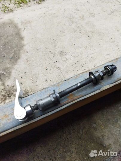 Велозапчасти и аксессуары