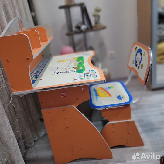 Детский стол и стул
