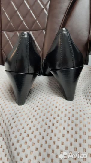 Туфли женские Etienne Aigner