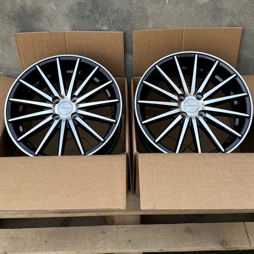 Литые диски Vossen VFS-2 7.5×R17 4×100