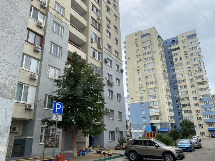 3-к. квартира, 106 м², 7/14 эт.