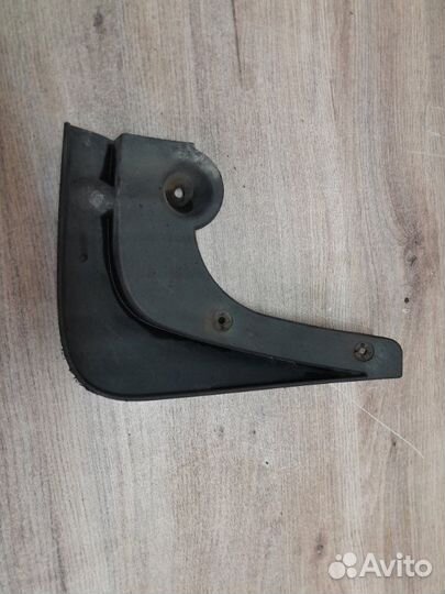 Брызговик задний левый Hyundai Sonata NF