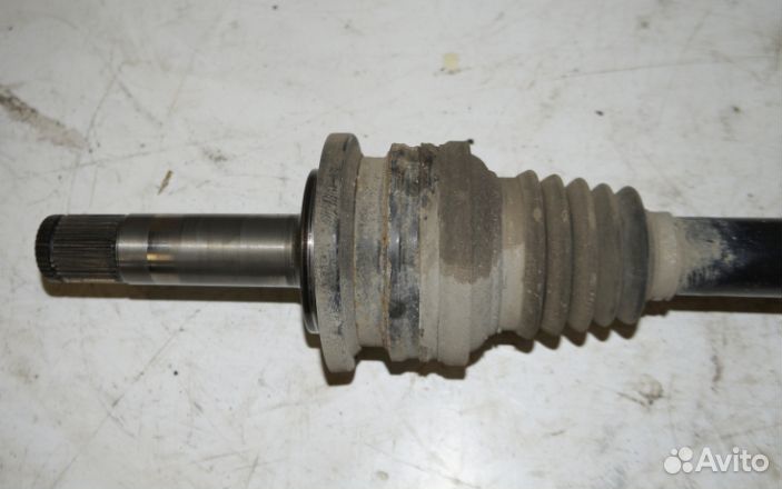 Привод задний левый 7P0501201E VW Touareg 10-18 г