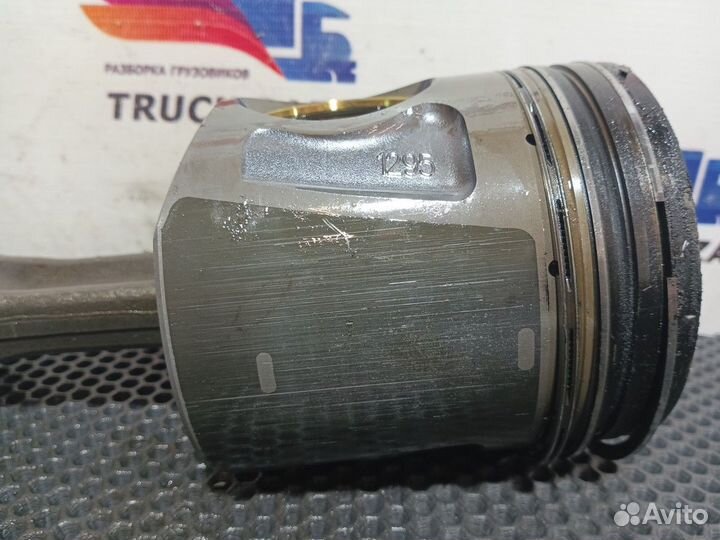 2996141 Поршень с шатуном