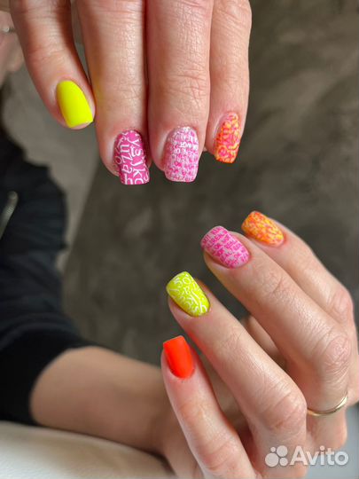 Наращивание ногтей педикюр