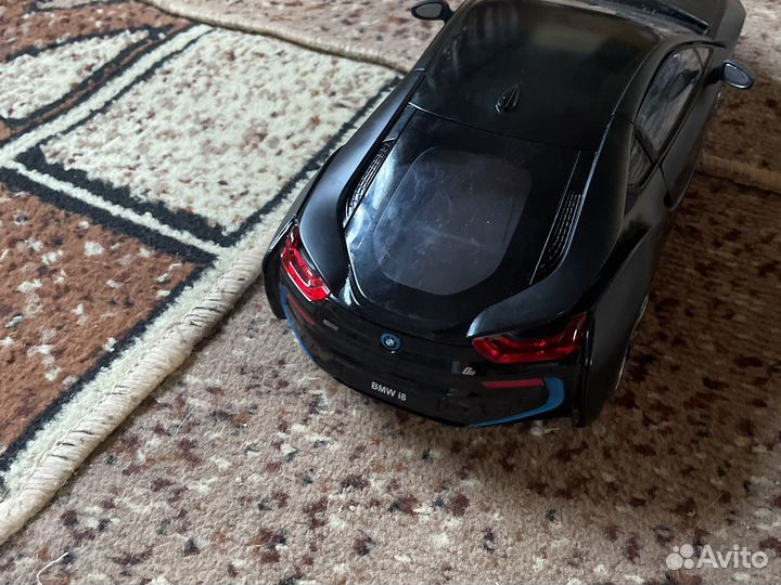 Машинка на пульте управления