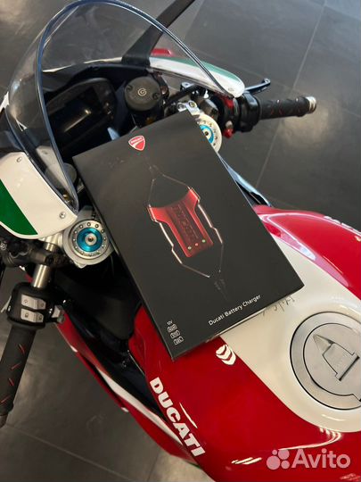 Зарядное устройство Ducati