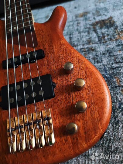 Invasion BG715 бас гитара