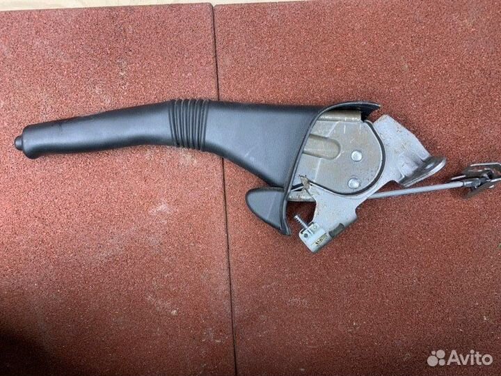 Рукоятка ручника с тросиком Nissan Almera G15 2016