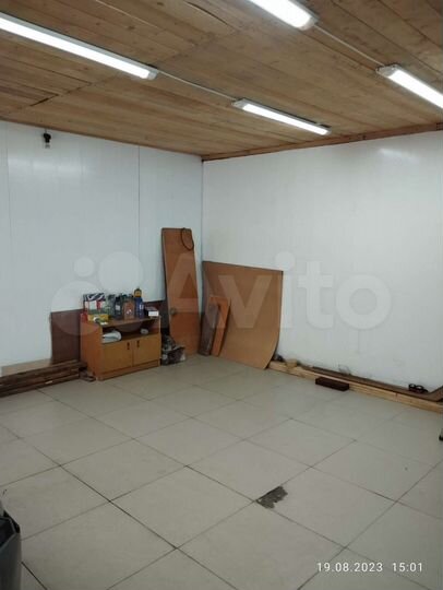 Гараж, > 30 м²