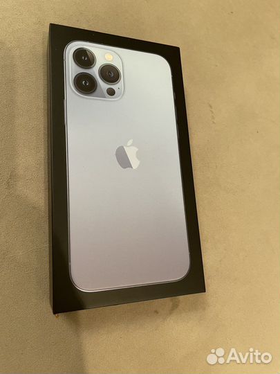 Коробка от iPhone 13 pro max
