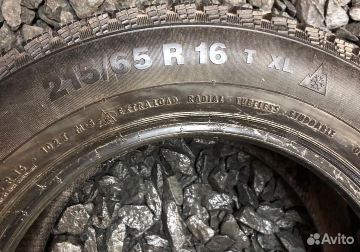 Continental ContiIceContact 4x4 215/65 R16