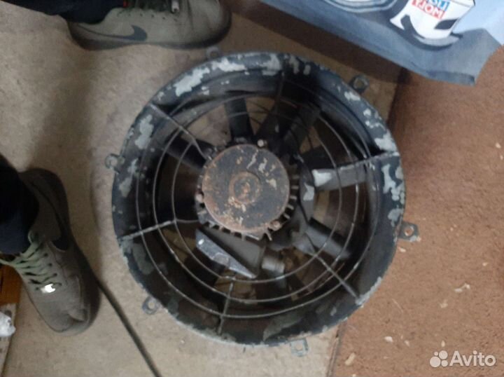 Электродвигатель для вытяжки