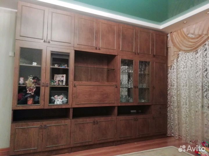 Продам мебельную стенку