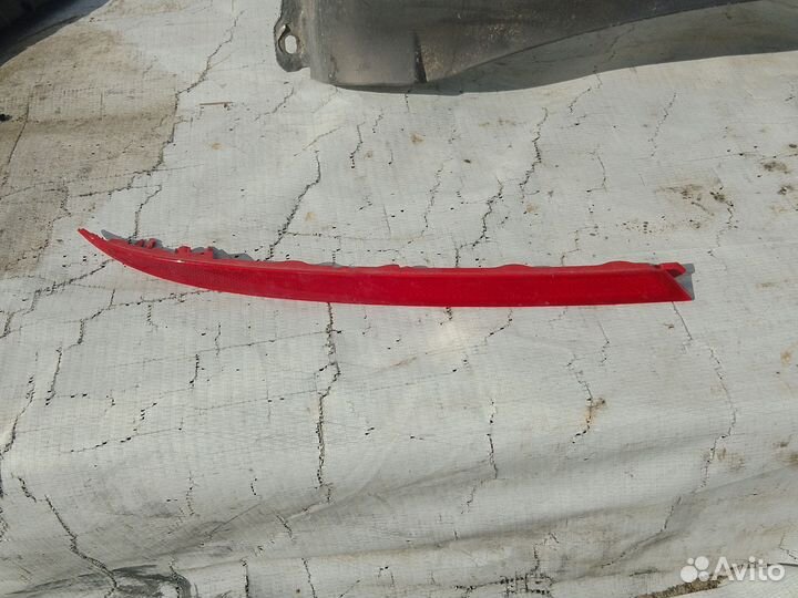 Отражатель в бампер задний правый Kia K5