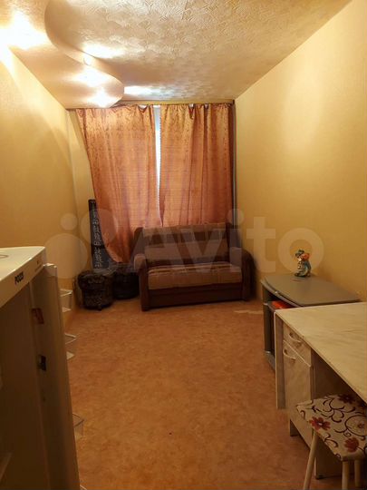 Комната 13 м² в 6-к., 3/5 эт.