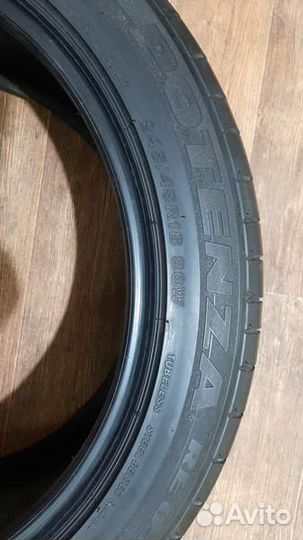 Bridgestone Potenza RE050A 245/45 R18