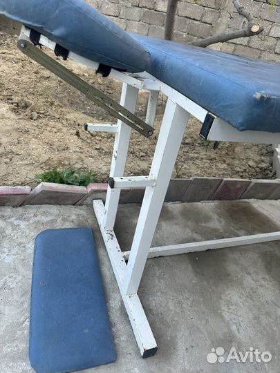 Массажная кушетка