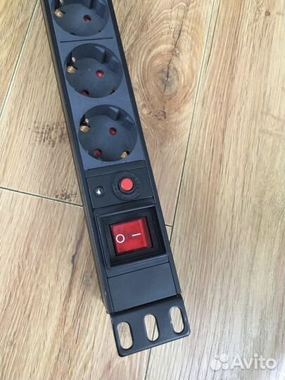 Блок розеток в стойку
