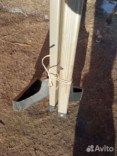 Дуги багажника на Renault Logan