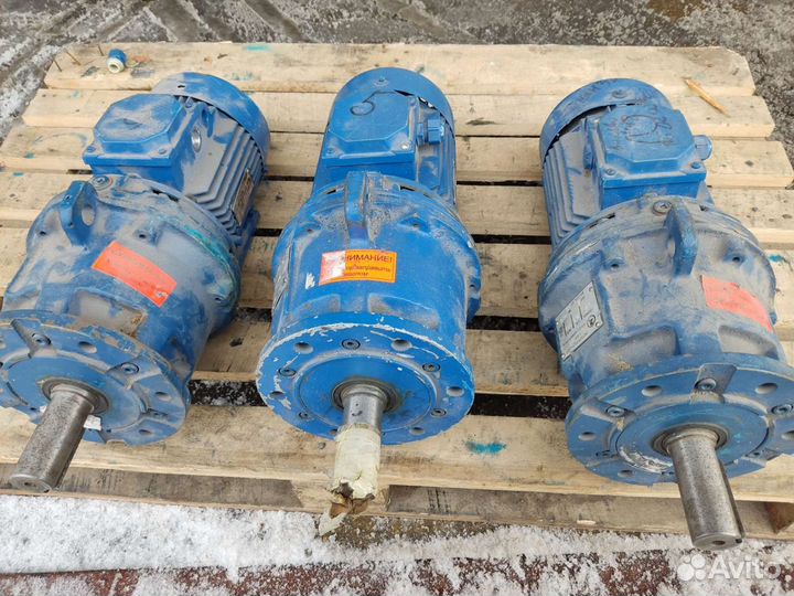 Мотор редуктор 3мп40-56